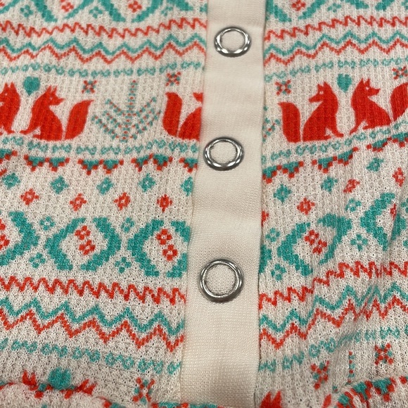 Women’s Wildfox romper sleeper - Picture 6 of 9